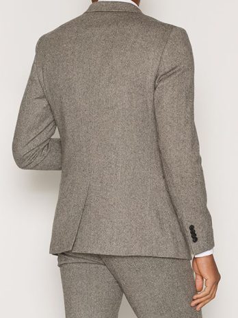Men’s Light Grey Check Three-Piece Suit – Complete Formal Elegance