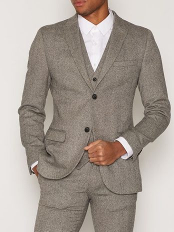 Men’s Light Grey Check Three-Piece Suit – Complete Formal Elegance